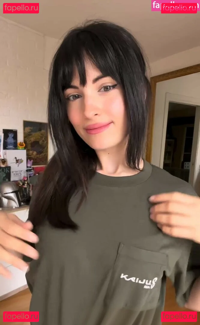 Kafkanya Onlyfans Photo Gallery 