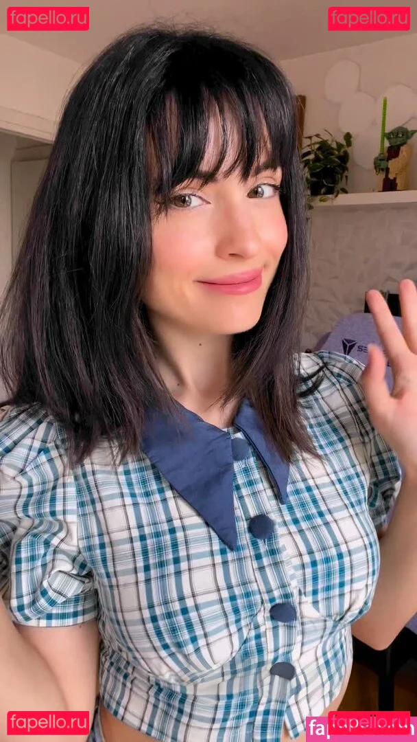 Kafkanya Onlyfans Photo Gallery 