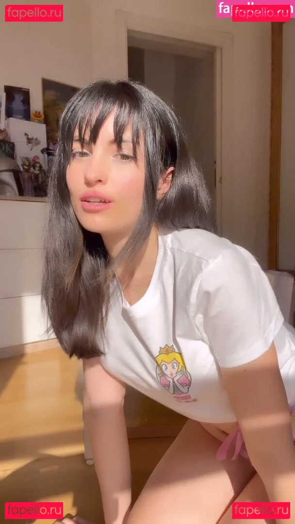 Kafkanya Onlyfans Photo Gallery 