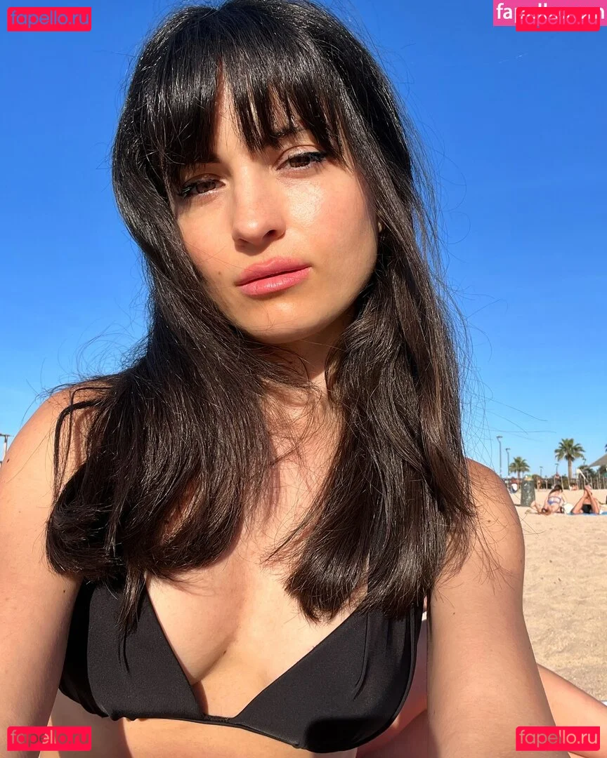 Kafkanya Onlyfans Photo Gallery 