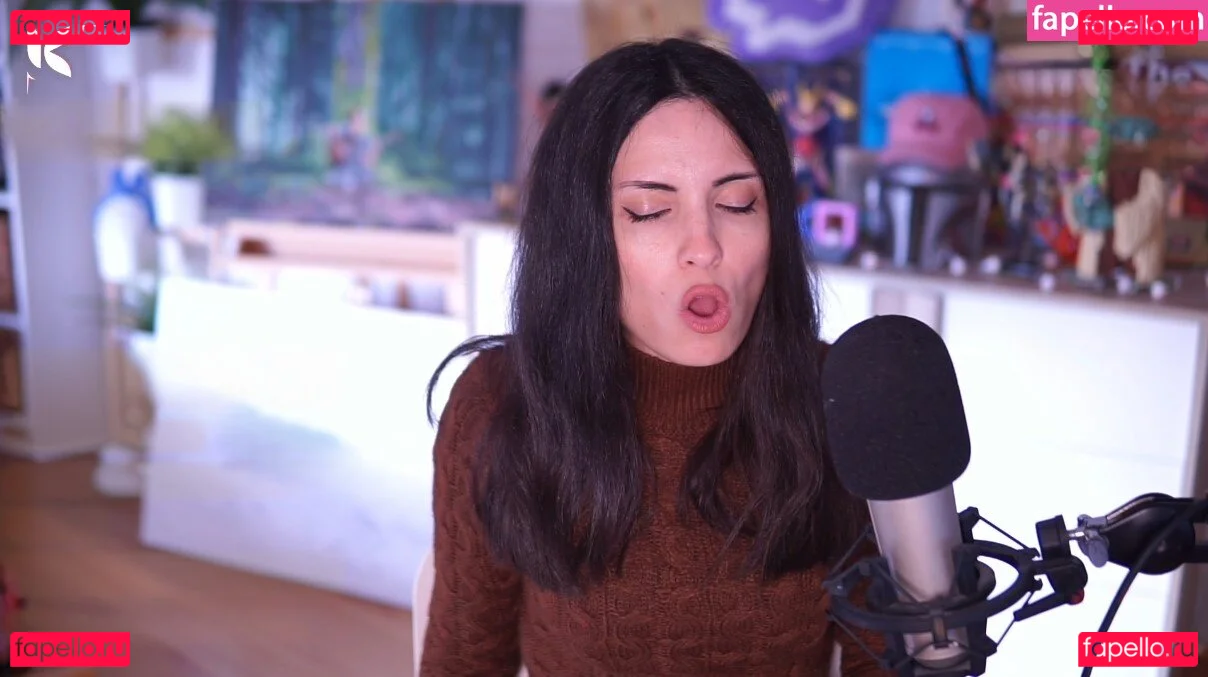 Kafkanya Onlyfans Photo Gallery 