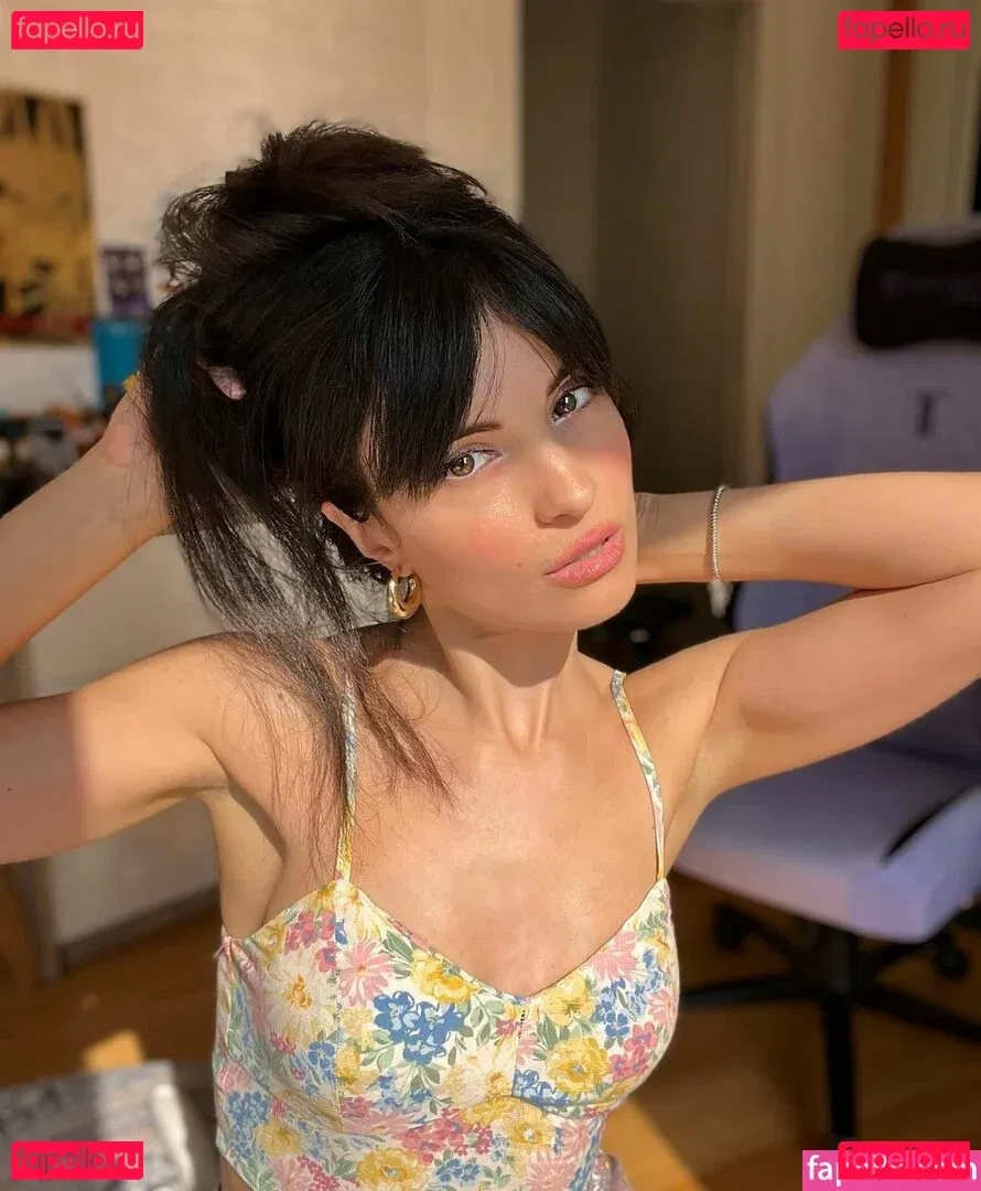 Kafkanya Onlyfans Photo Gallery 