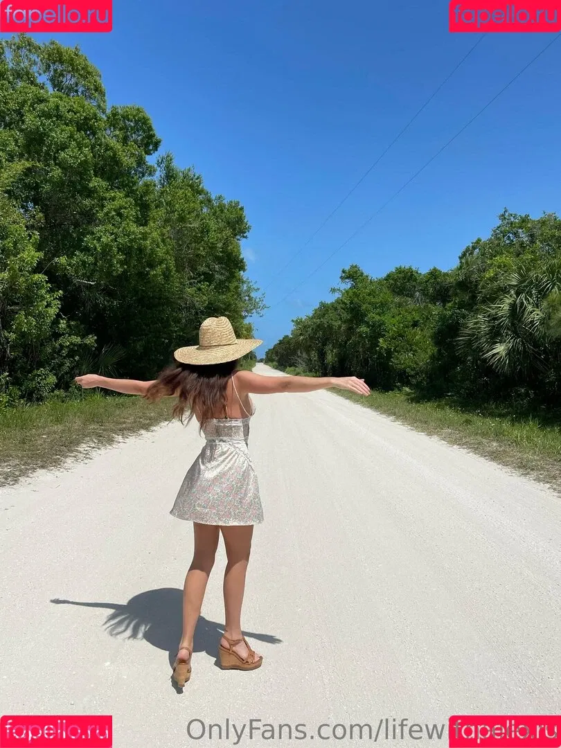 lifewithalexis Onlyfans Photo Gallery 
