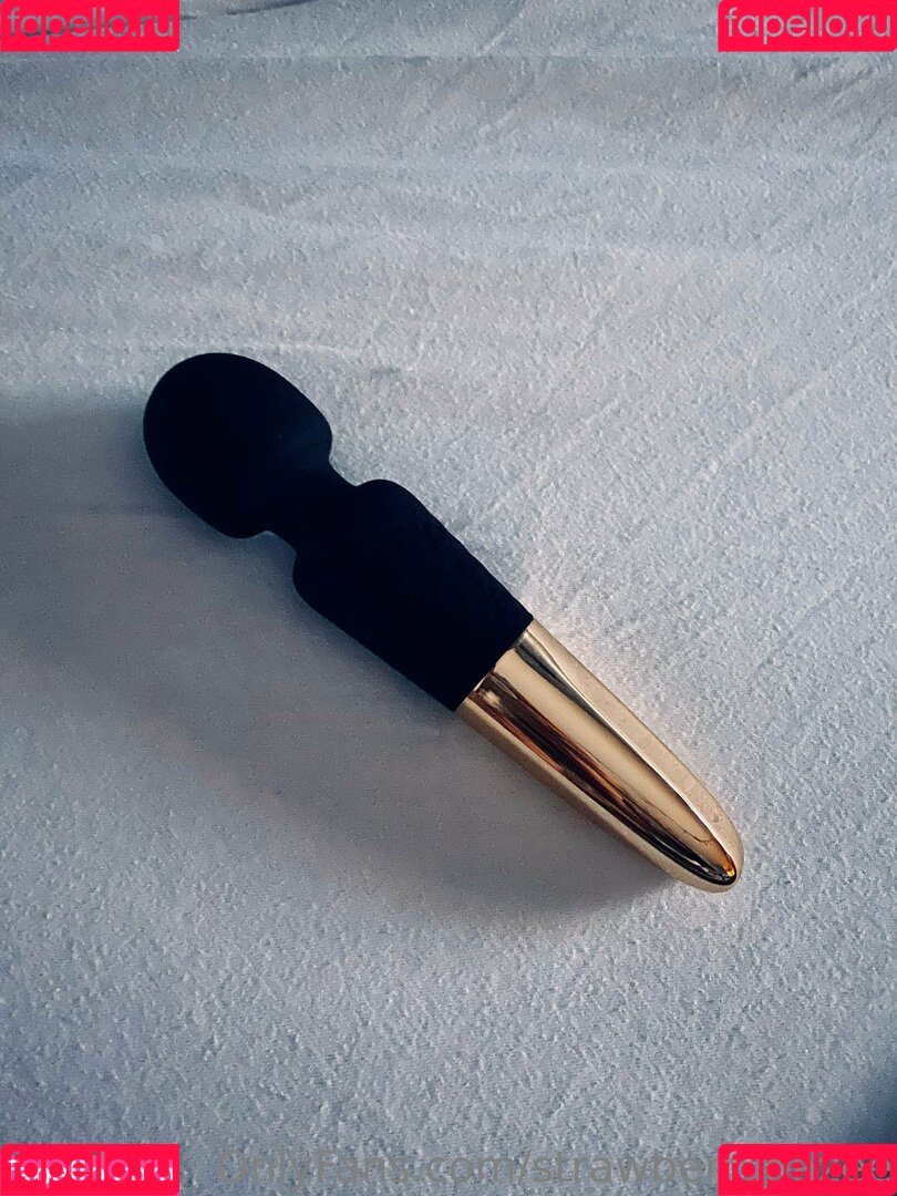 strawberryhazee Onlyfans Photo Gallery 