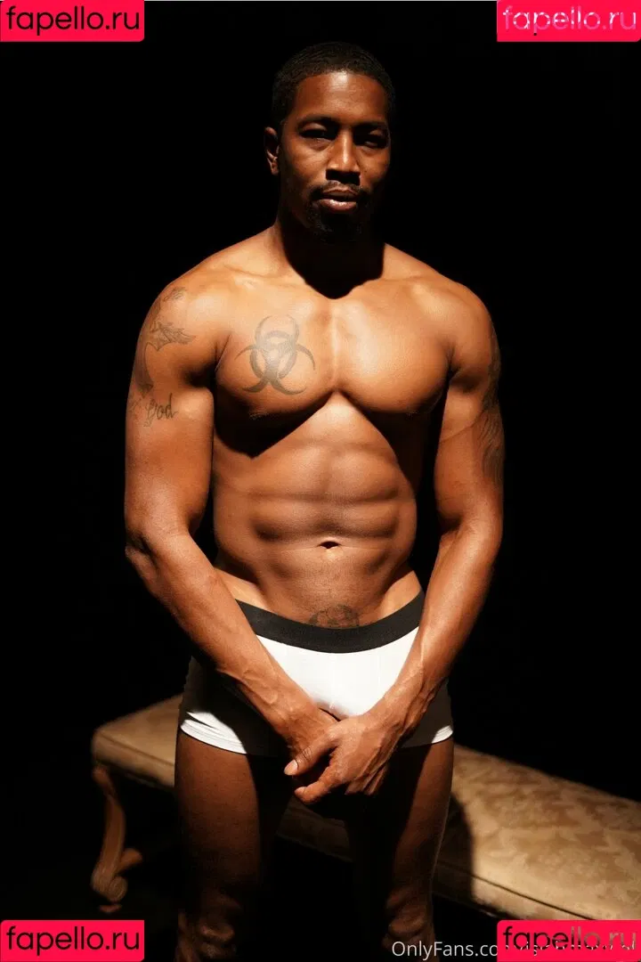 isiahmaxwell Onlyfans Photo Gallery 