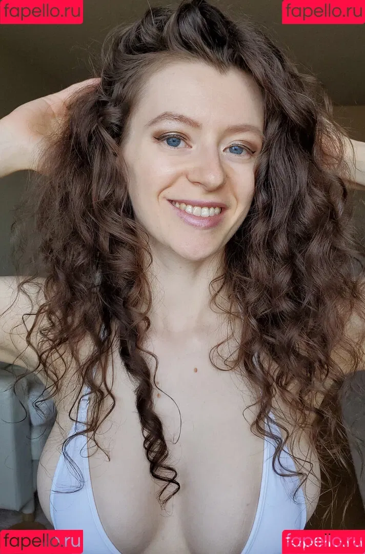 VioletFoxy Onlyfans Photo Gallery 