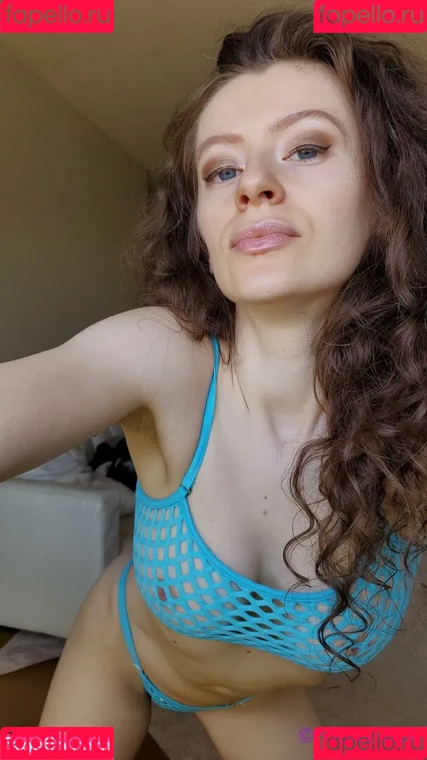 VioletFoxy Onlyfans Photo Gallery 