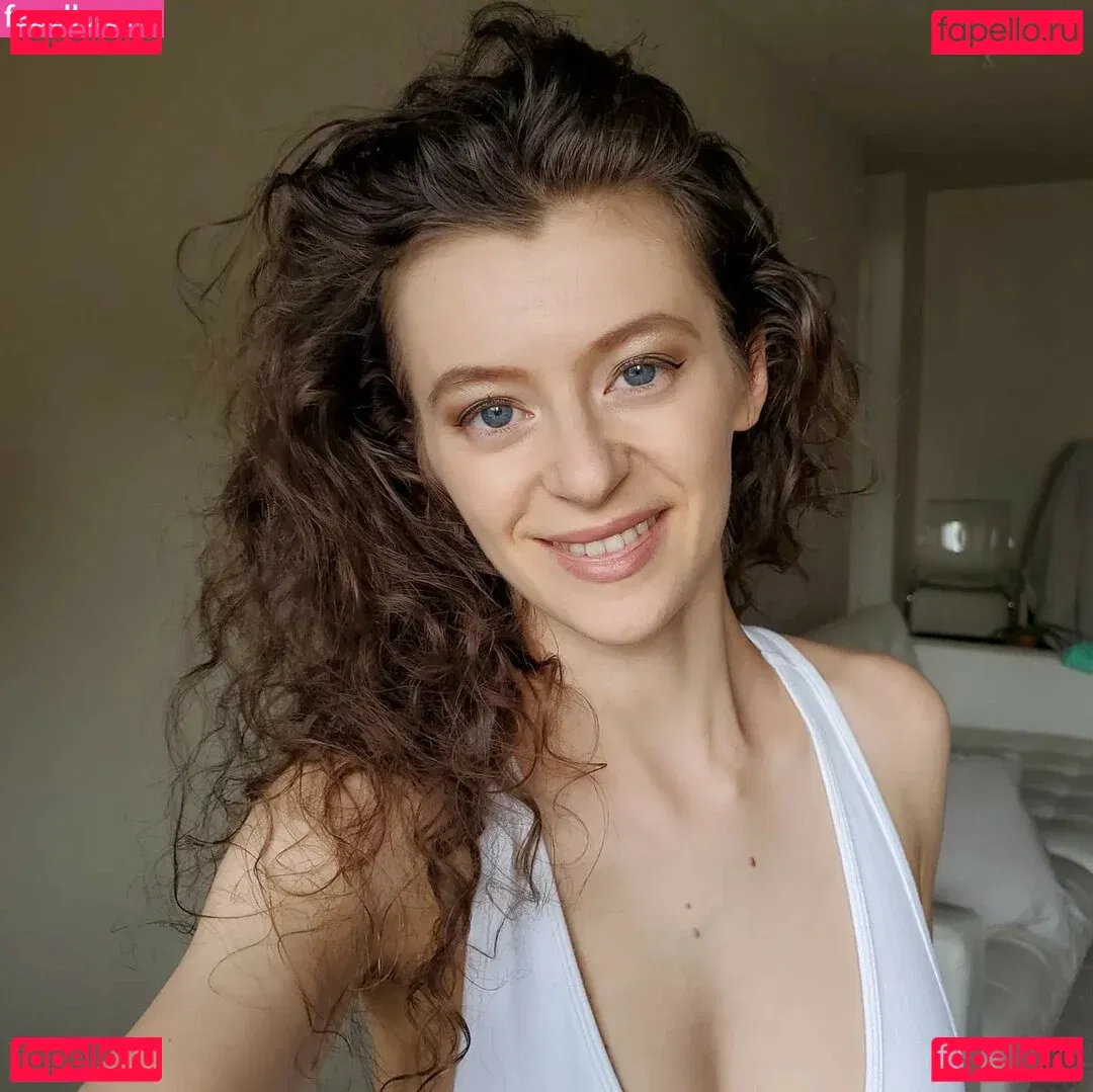 VioletFoxy Onlyfans Photo Gallery 