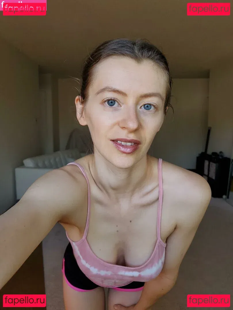 VioletFoxy Onlyfans Photo Gallery 