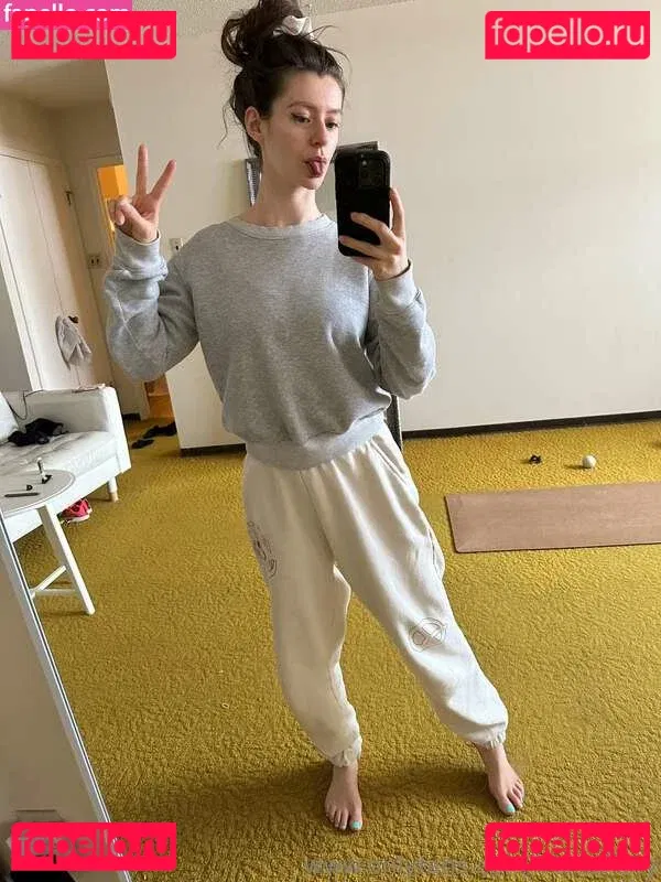 VioletFoxy Onlyfans Photo Gallery 