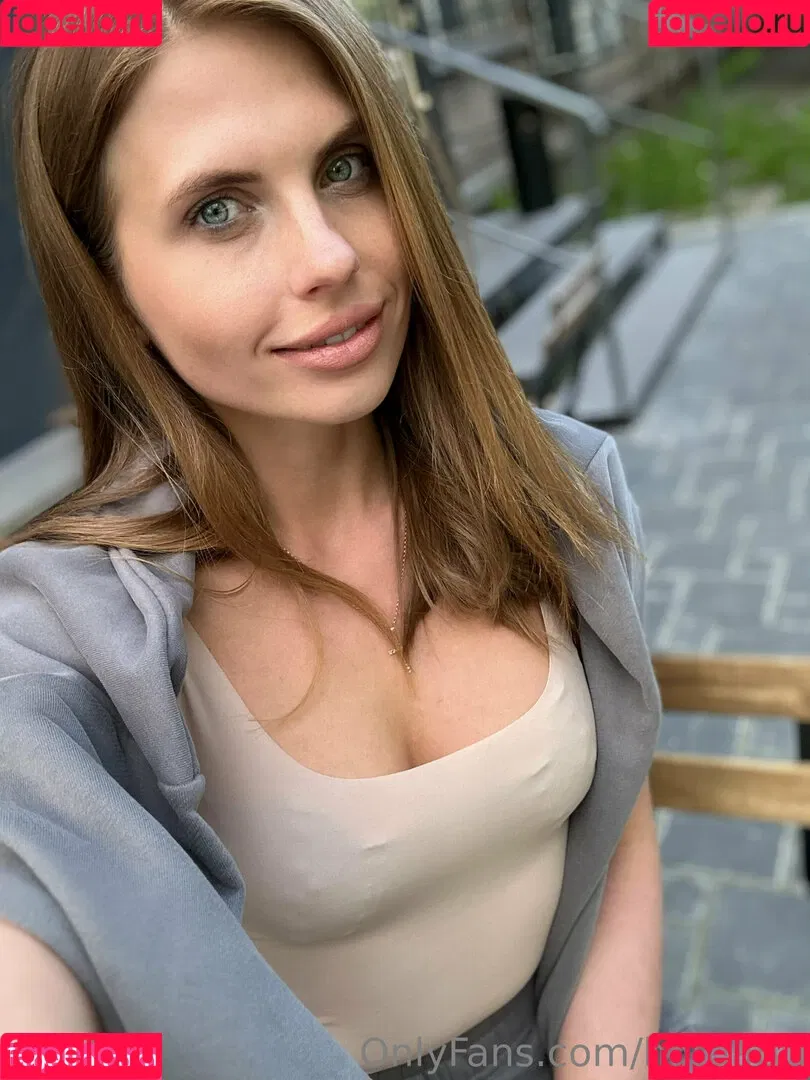 hotgabri Onlyfans Photo Gallery 