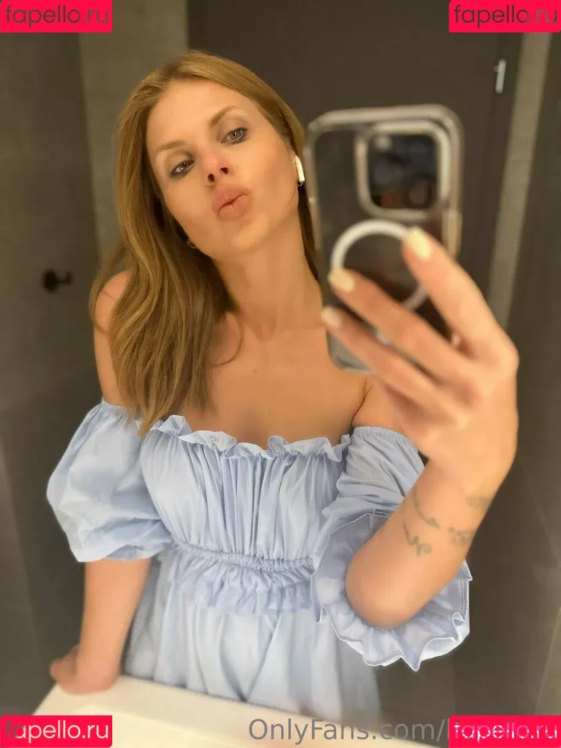 hotgabri Onlyfans Photo Gallery 