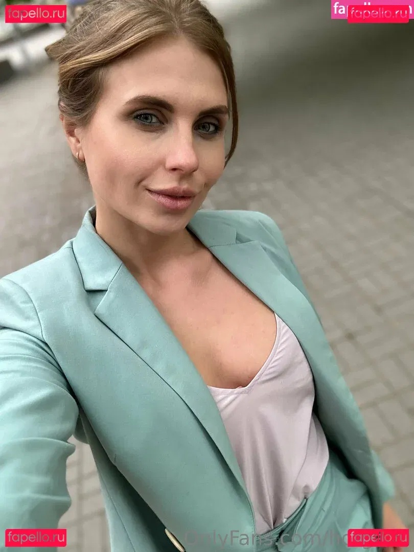 hotgabri Onlyfans Photo Gallery 