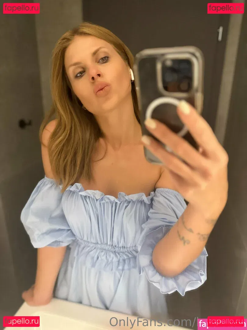 hotgabri Onlyfans Photo Gallery 