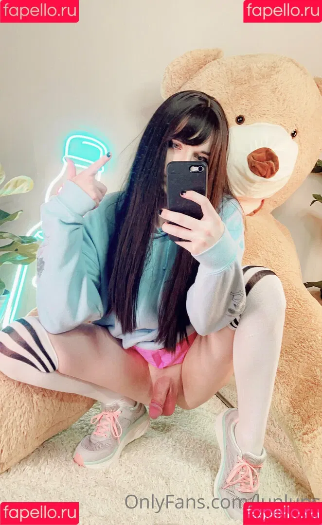 lunluns Onlyfans Photo Gallery 