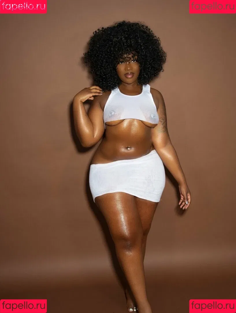 Chocolate Goddess Onlyfans Photo Gallery 