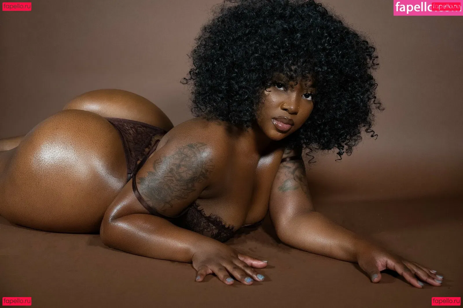 Chocolate Goddess Onlyfans Photo Gallery 