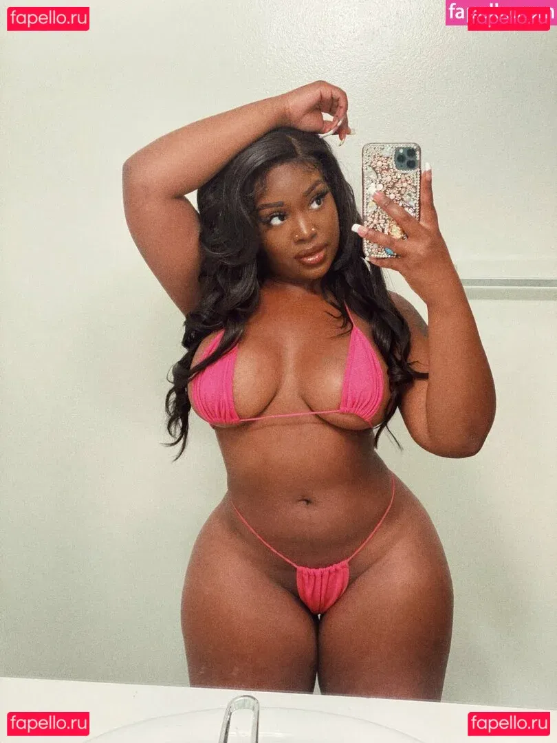 Chocolate Goddess Onlyfans Photo Gallery 