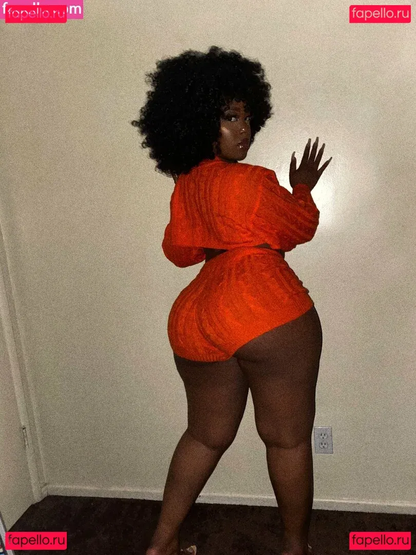 Chocolate Goddess Onlyfans Photo Gallery 