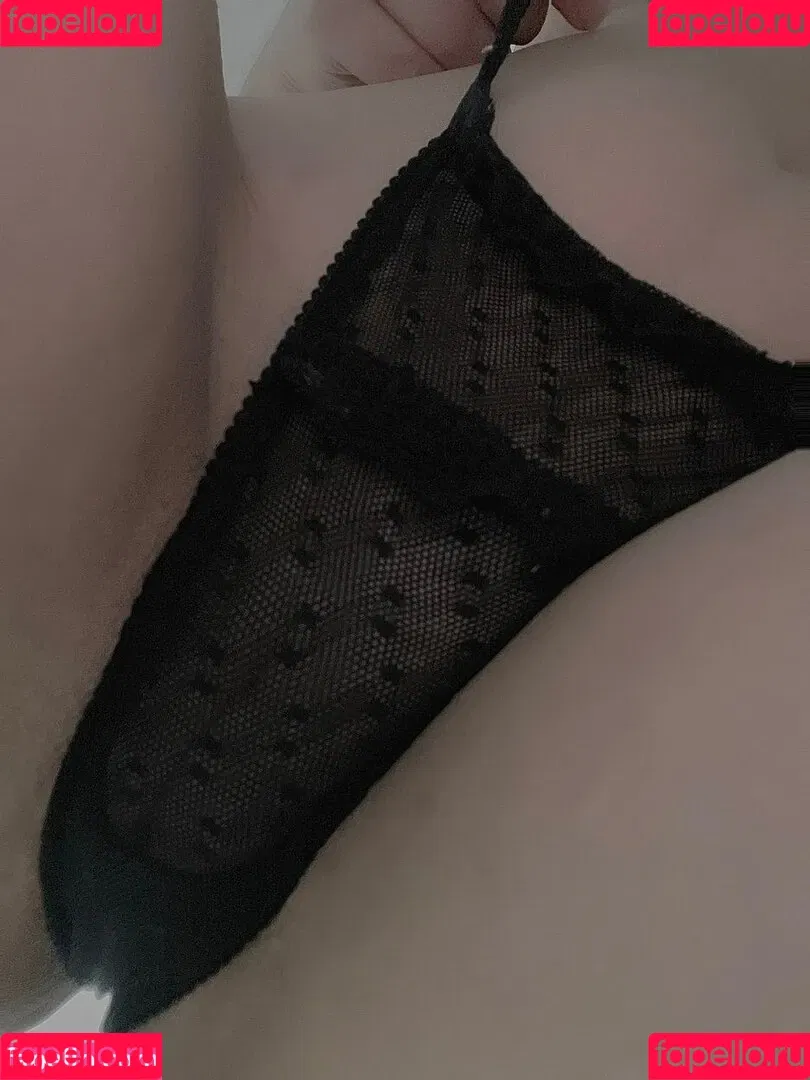 Genesiscruzsisi Onlyfans Photo Gallery 