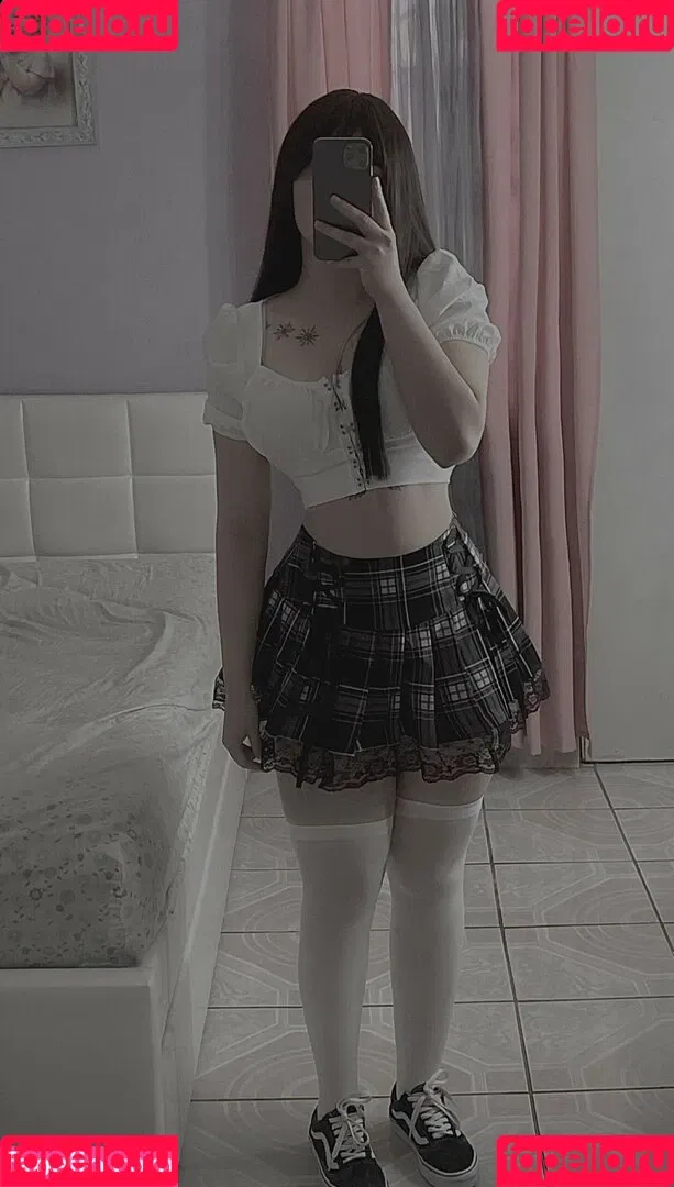 Genesiscruzsisi Onlyfans Photo Gallery 