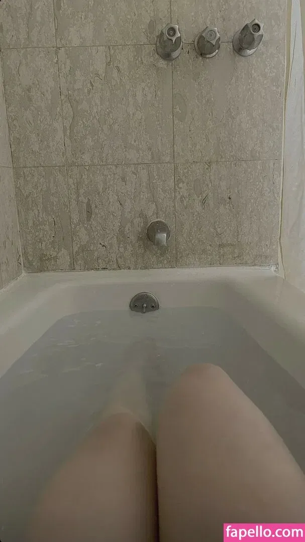 Genesiscruzsisi Onlyfans Photo Gallery 