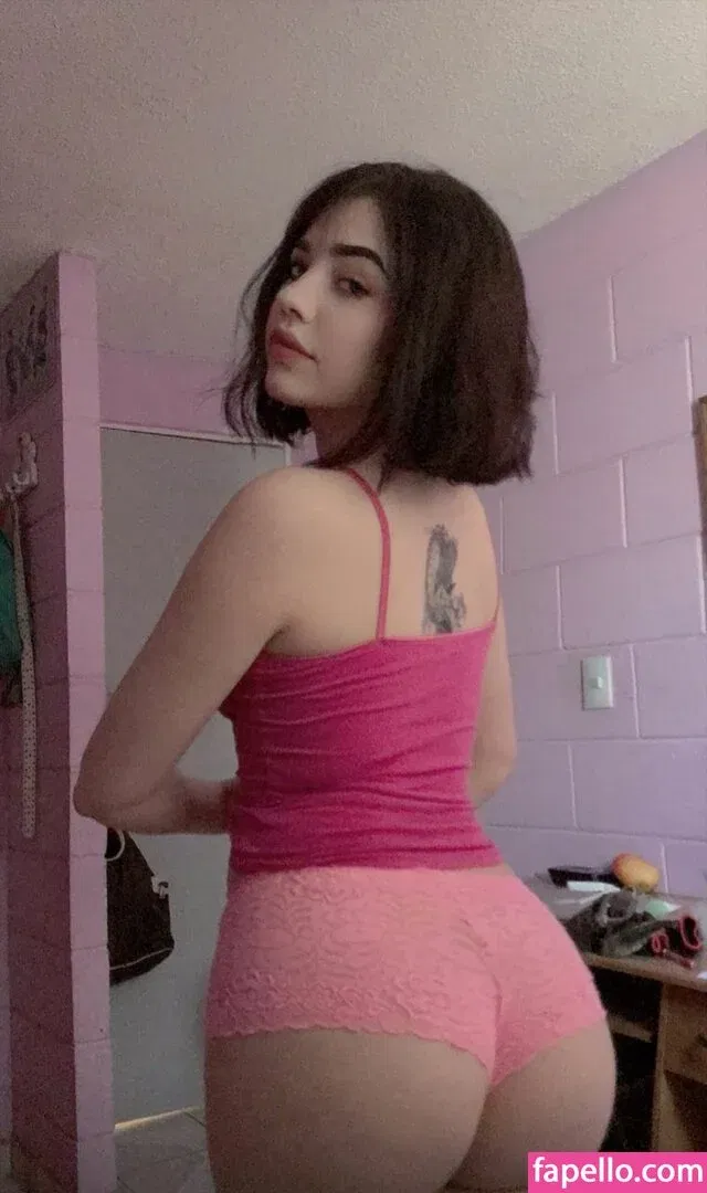 Genesiscruzsisi Onlyfans Photo Gallery 