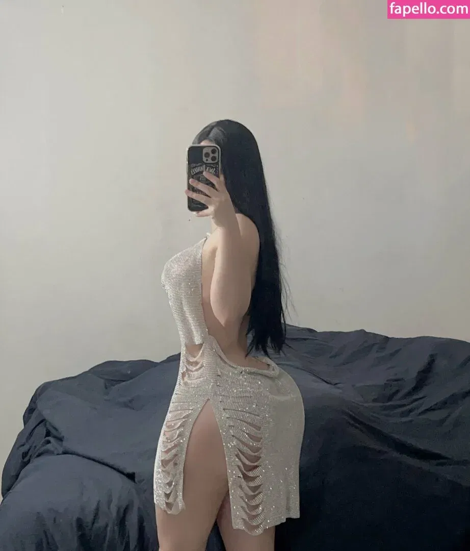 Genesiscruzsisi Onlyfans Photo Gallery 