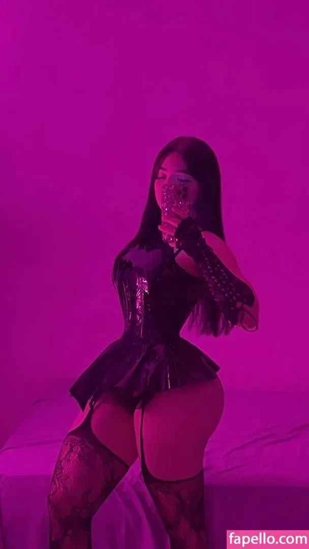 Genesiscruzsisi Onlyfans Photo Gallery 