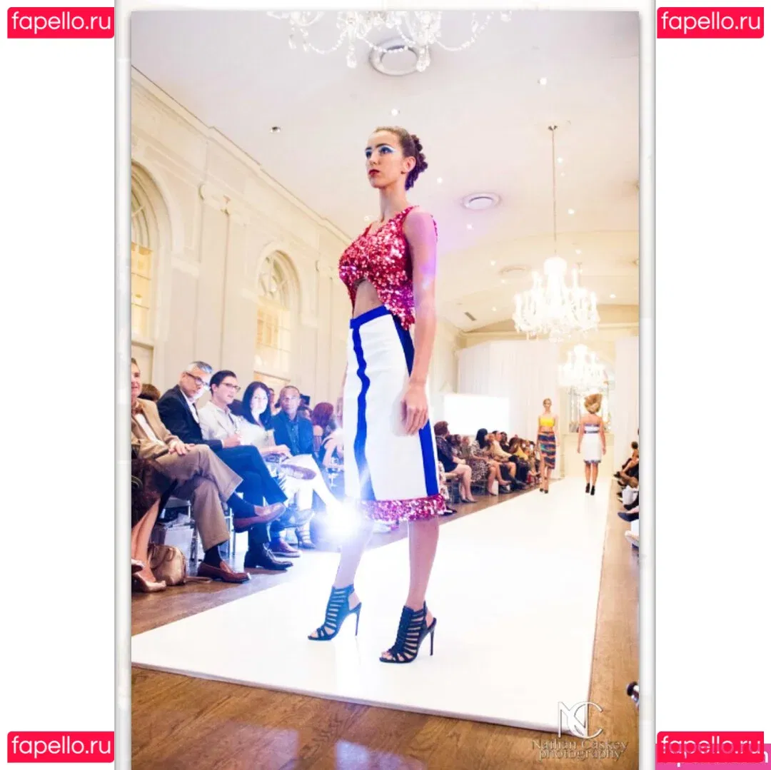 Amanda Thompson Onlyfans Photo Gallery 