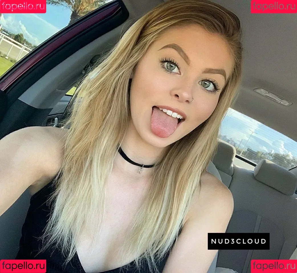 Chloe Mettenbrink Onlyfans Photo Gallery 