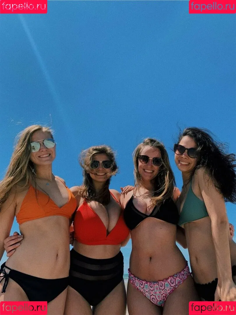 Caroline Casbon Onlyfans Photo Gallery 