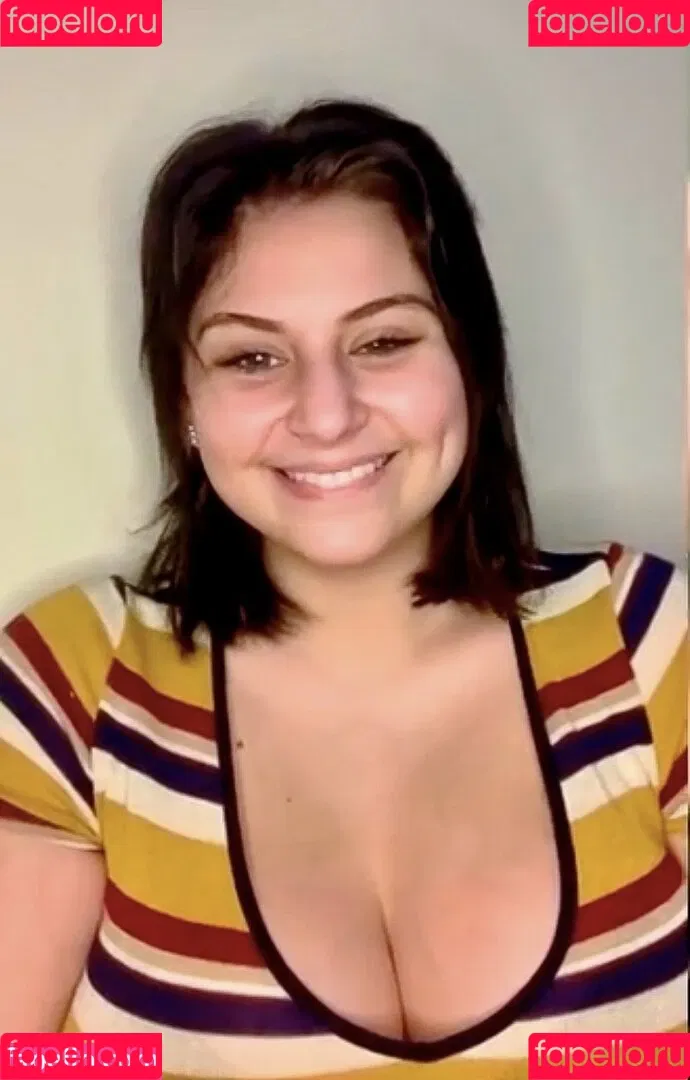Caroline Casbon Onlyfans Photo Gallery 