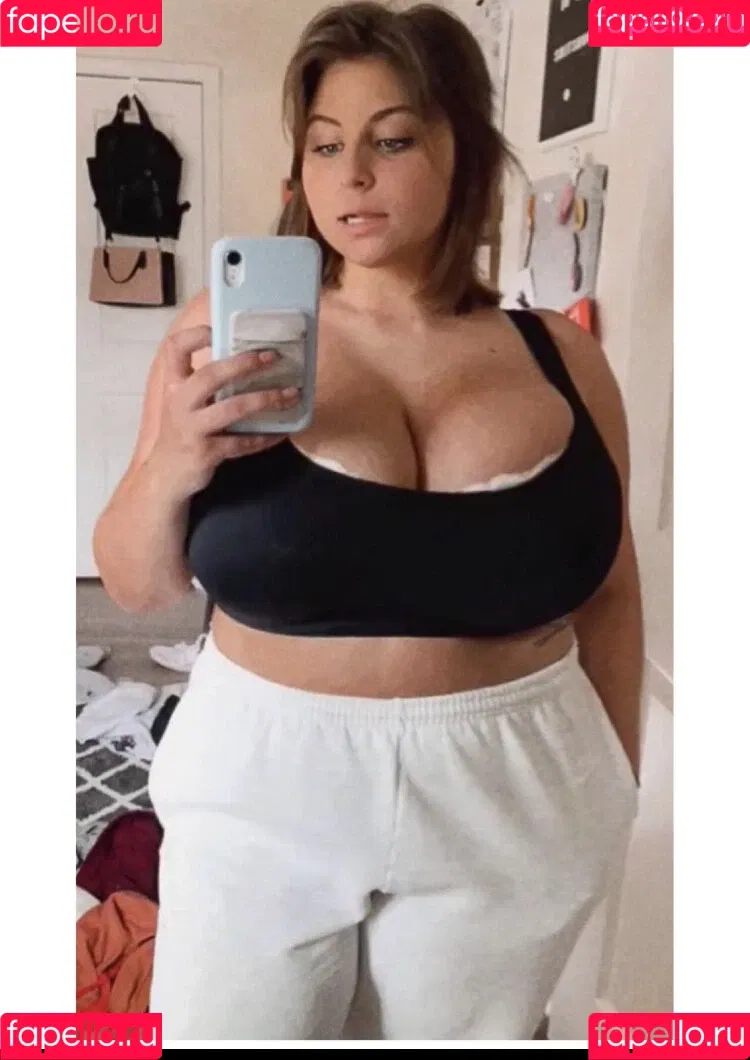 Caroline Casbon Onlyfans Photo Gallery 