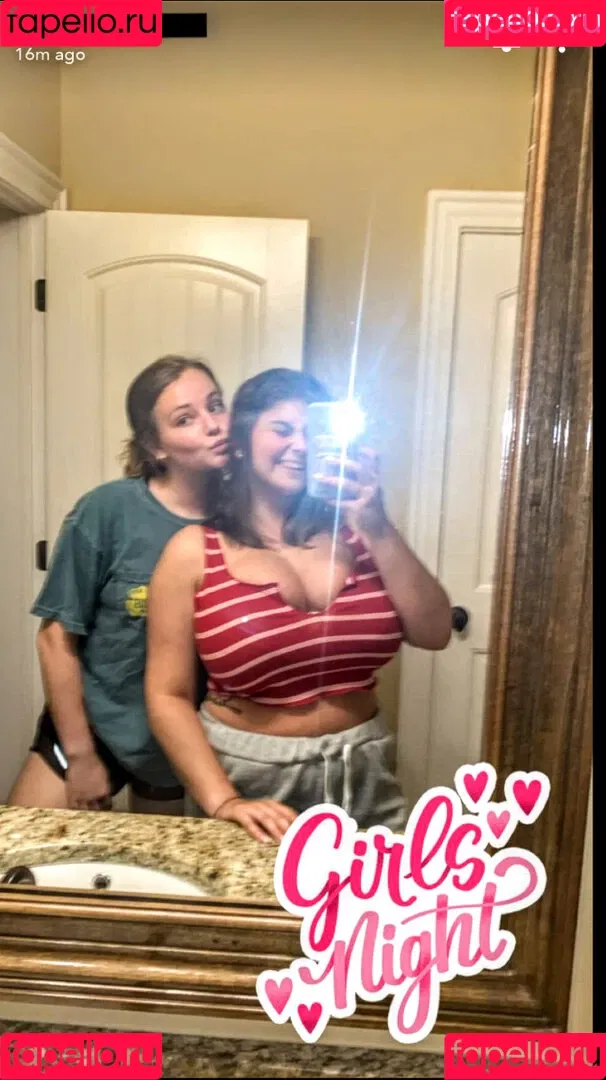 Caroline Casbon Onlyfans Photo Gallery 