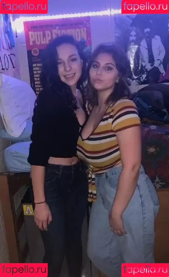 Caroline Casbon Onlyfans Photo Gallery 