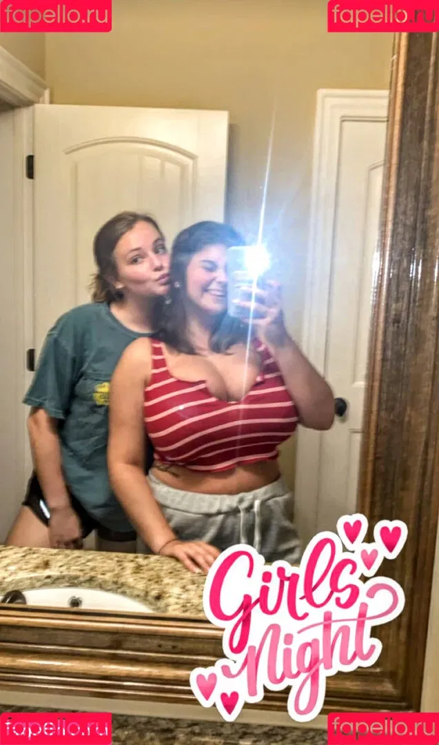Caroline Casbon Onlyfans Photo Gallery 