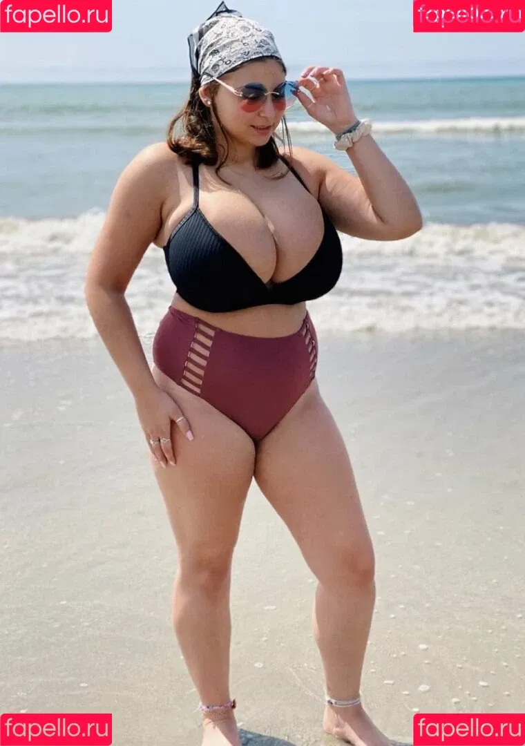 Caroline Casbon Onlyfans Photo Gallery 