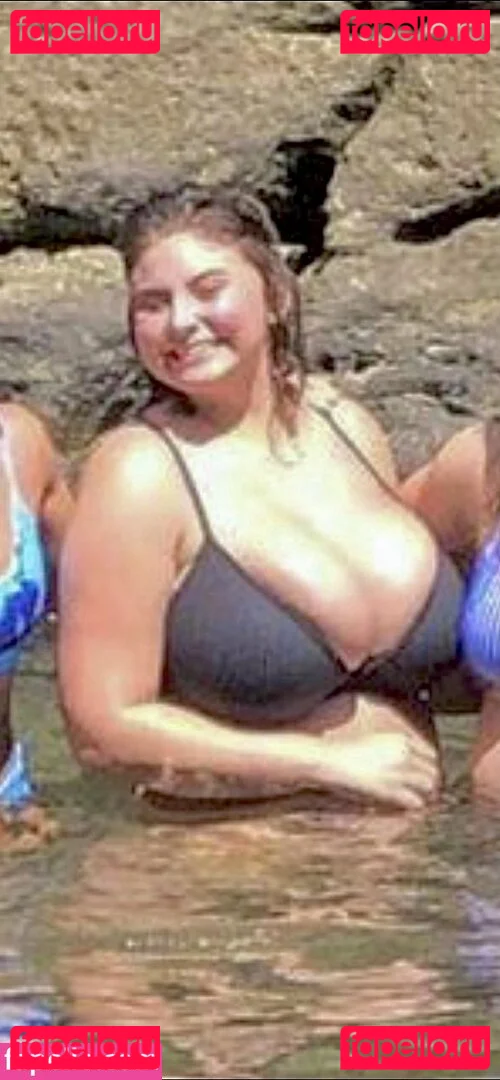 Caroline Casbon Onlyfans Photo Gallery 