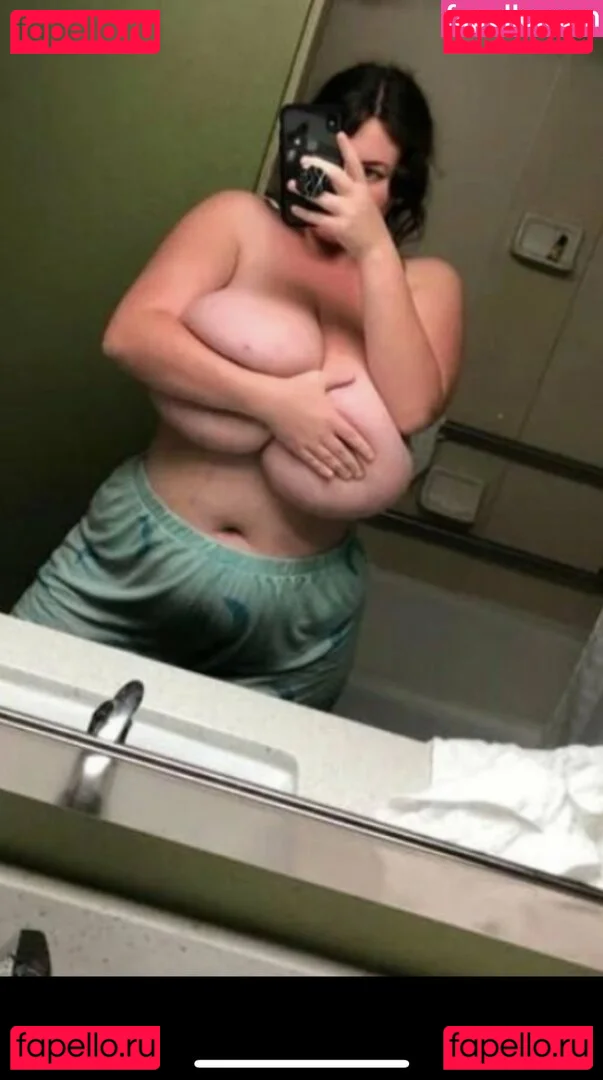 Caroline Casbon Onlyfans Photo Gallery 