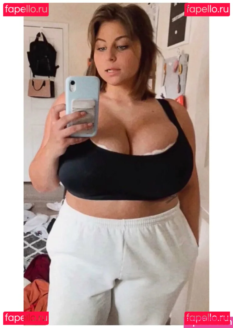 Caroline Casbon Onlyfans Photo Gallery 