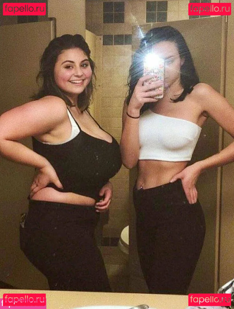 Caroline Casbon Onlyfans Photo Gallery 