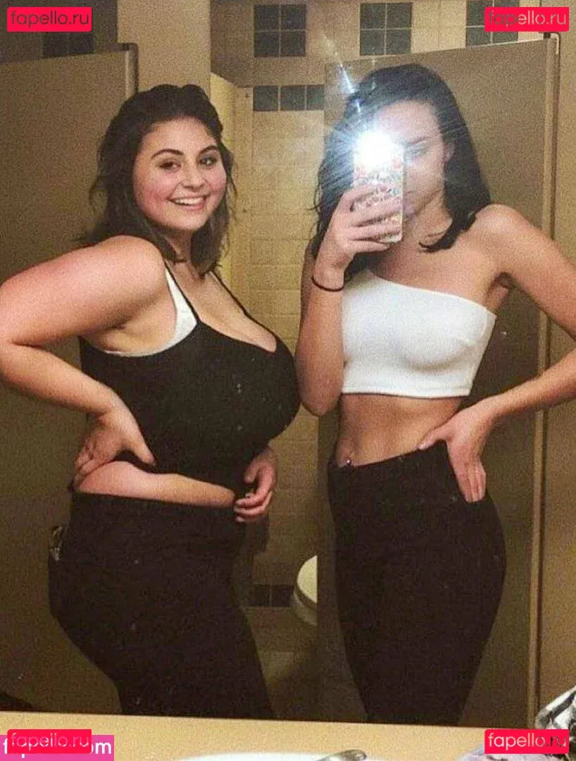 Caroline Casbon Onlyfans Photo Gallery 