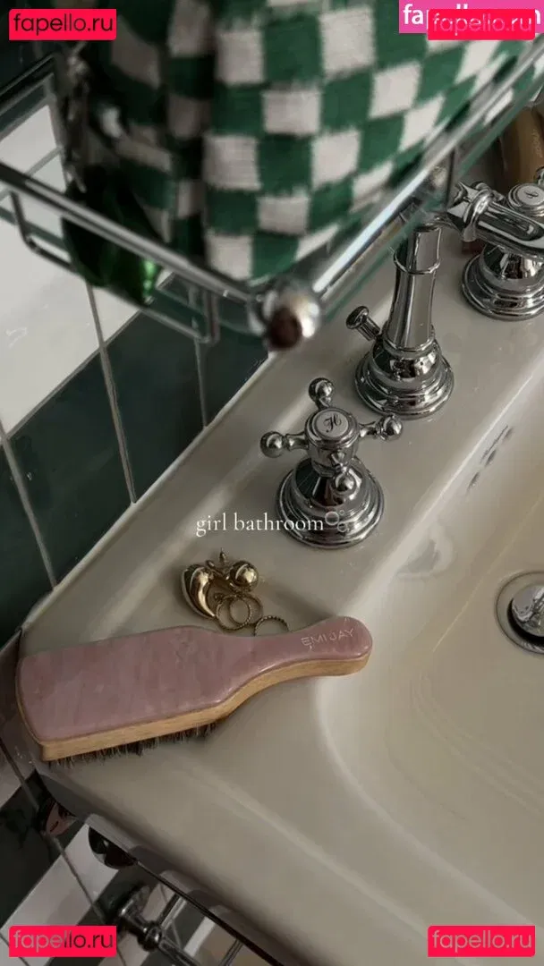 Fiona Barron Onlyfans Photo Gallery 