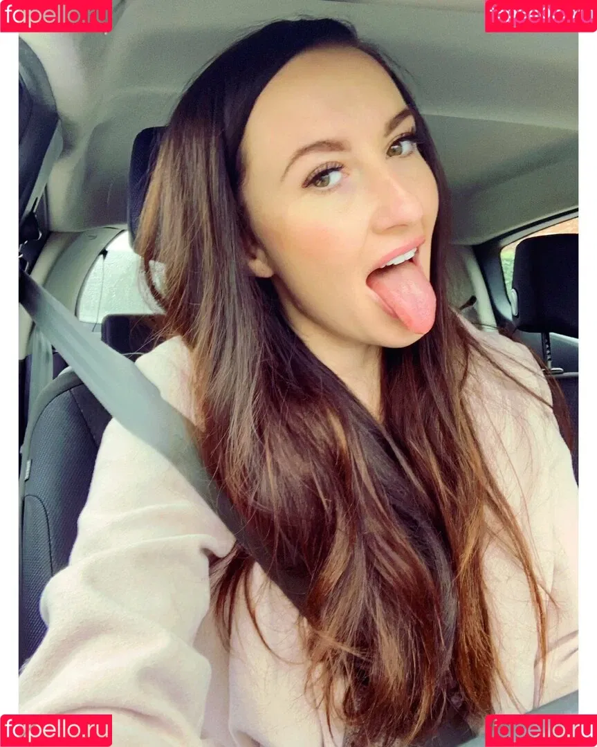 Sophia Smith Onlyfans Photo Gallery 
