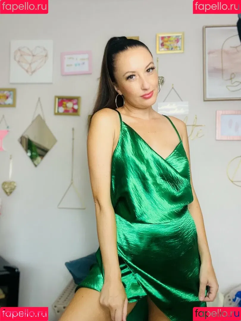 Sophia Smith Onlyfans Photo Gallery 