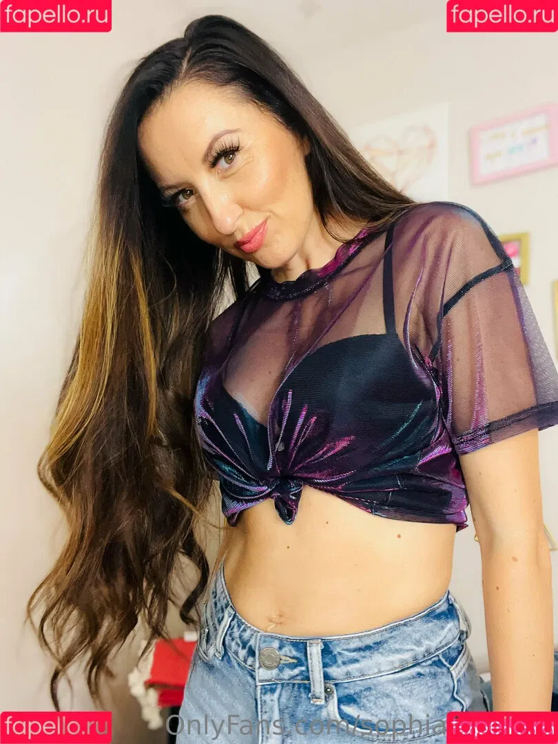 Sophia Smith Onlyfans Photo Gallery 