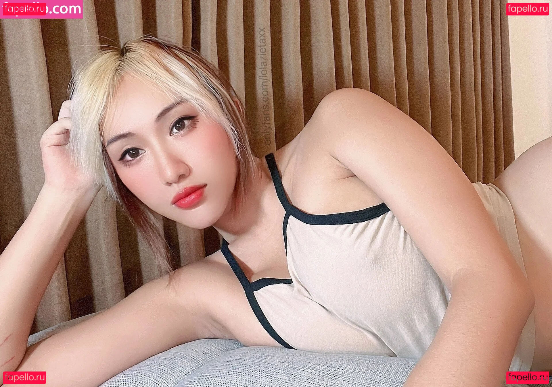 Lola Zeita Onlyfans Photo Gallery 