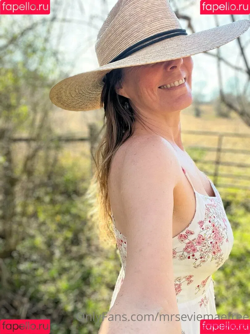 mrseviemaefree Onlyfans Photo Gallery 