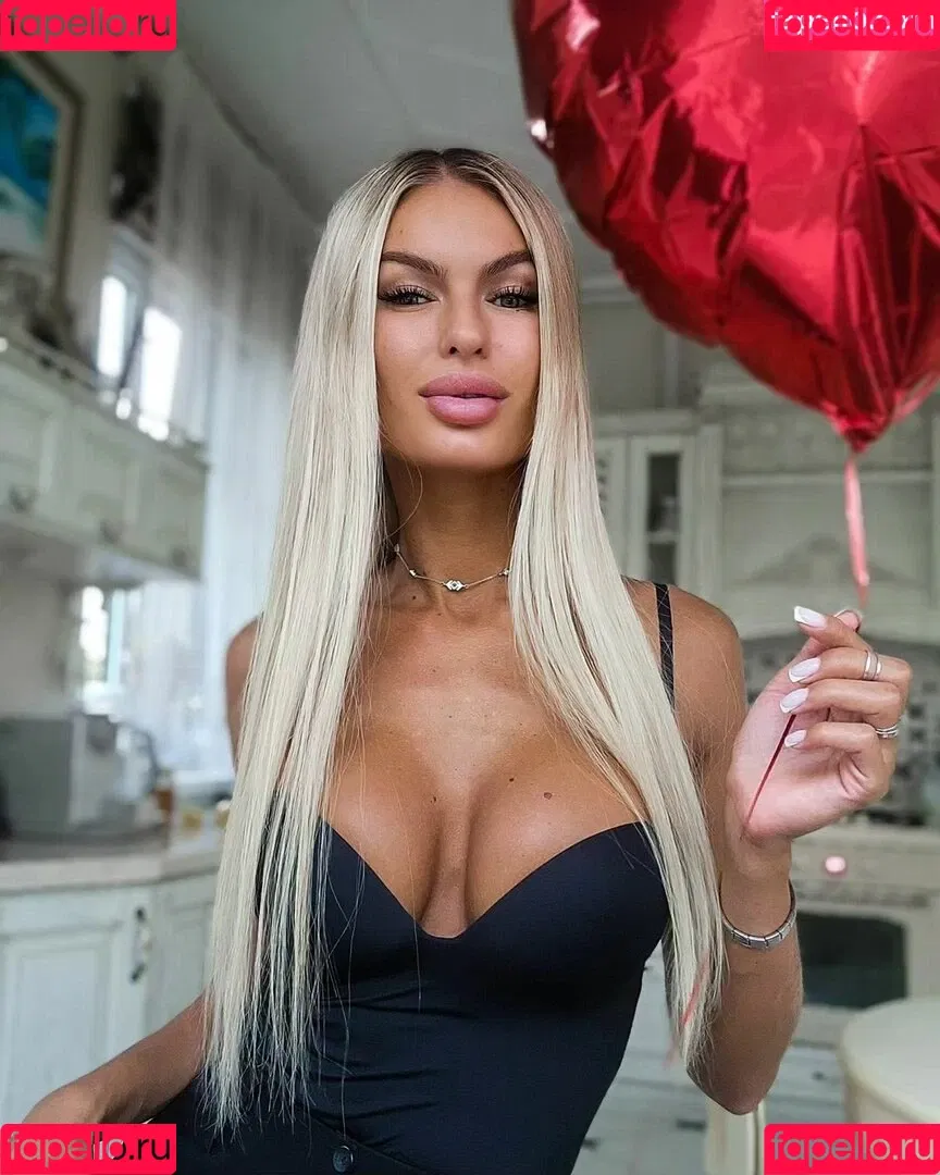 Baronova Tati Onlyfans Photo Gallery 
